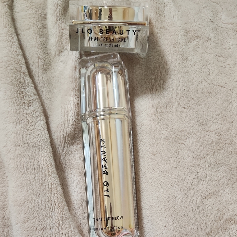 Silver Makeup Primer for Flawless Skin